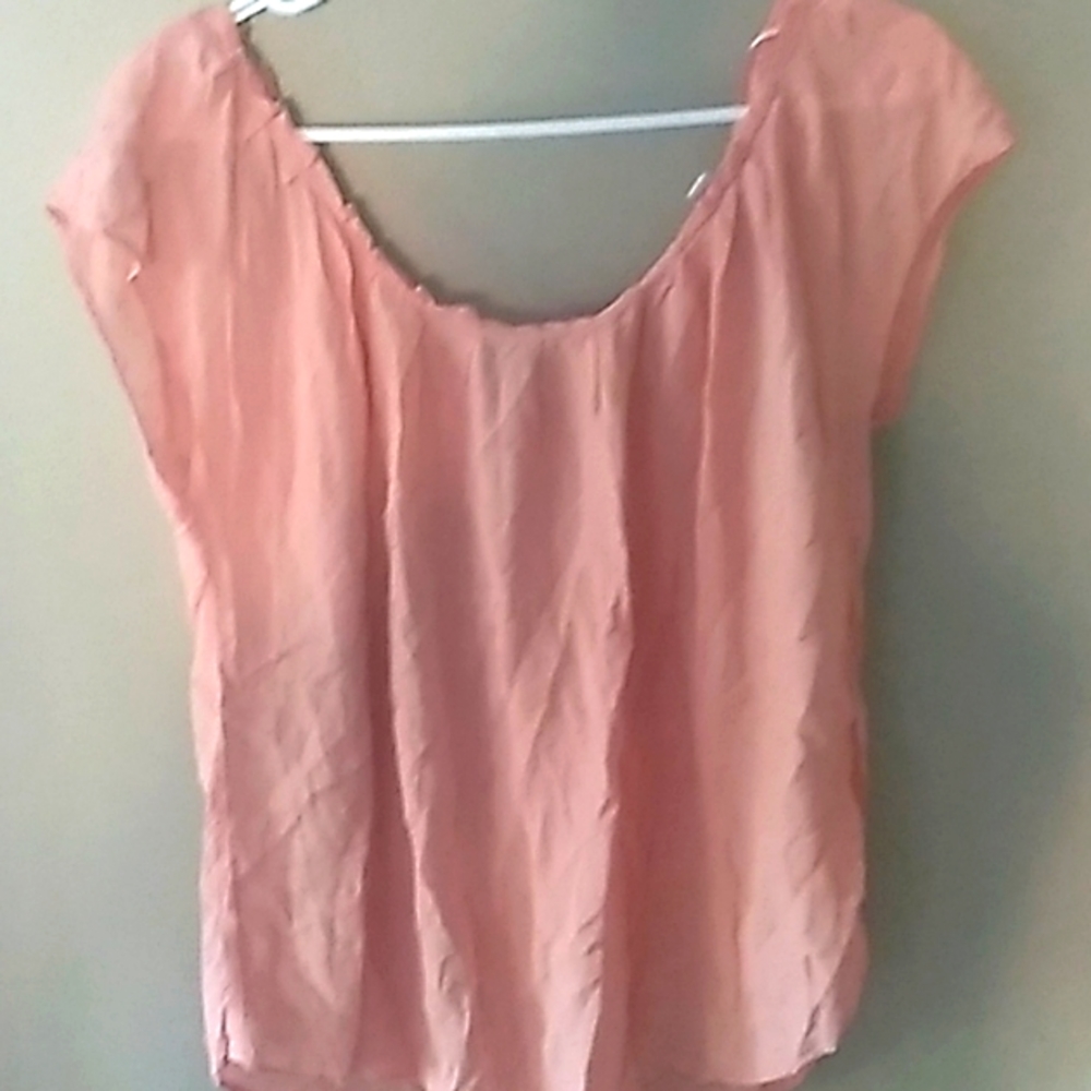 L.C. Lauren Conrad top M 🩷🩷🩷🩷